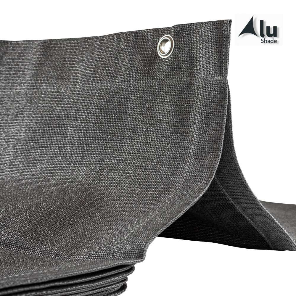 Detail van de rand van een antraciet harmonicadoek