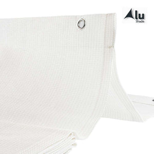 Detail van de rand van een arctisch wit harmonicadoek