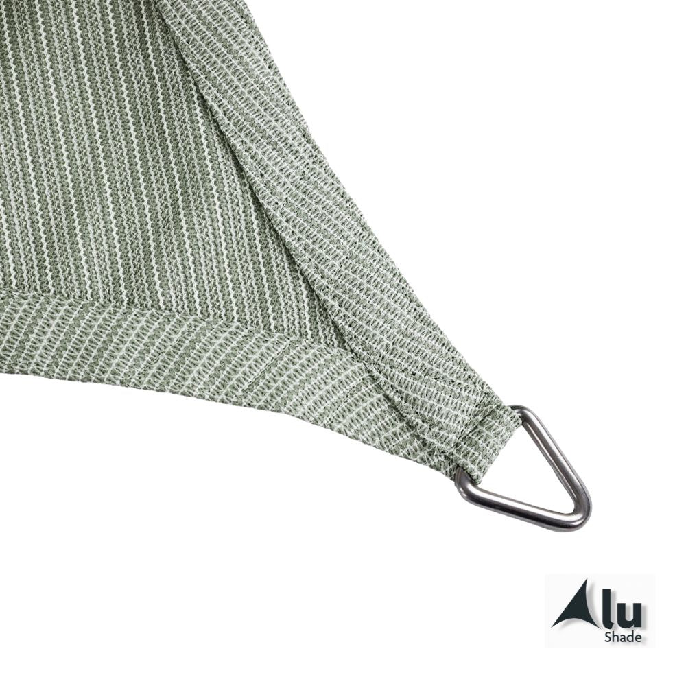 Detailfoto van de hoek van groen schaduwdoek