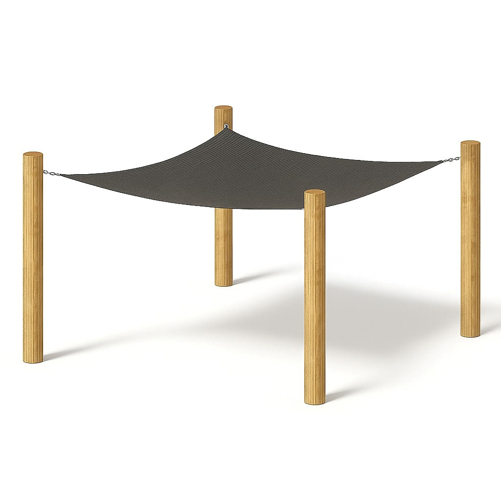 Vierkant schaduwdoek in de kleur antraciet opgehangen tussen houten palen 