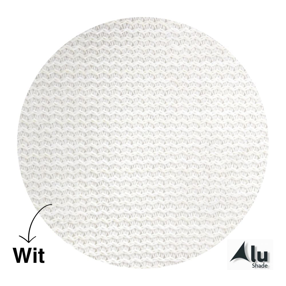 Detailfoto van het HDPE materiaal van een wit schaduwdoek 