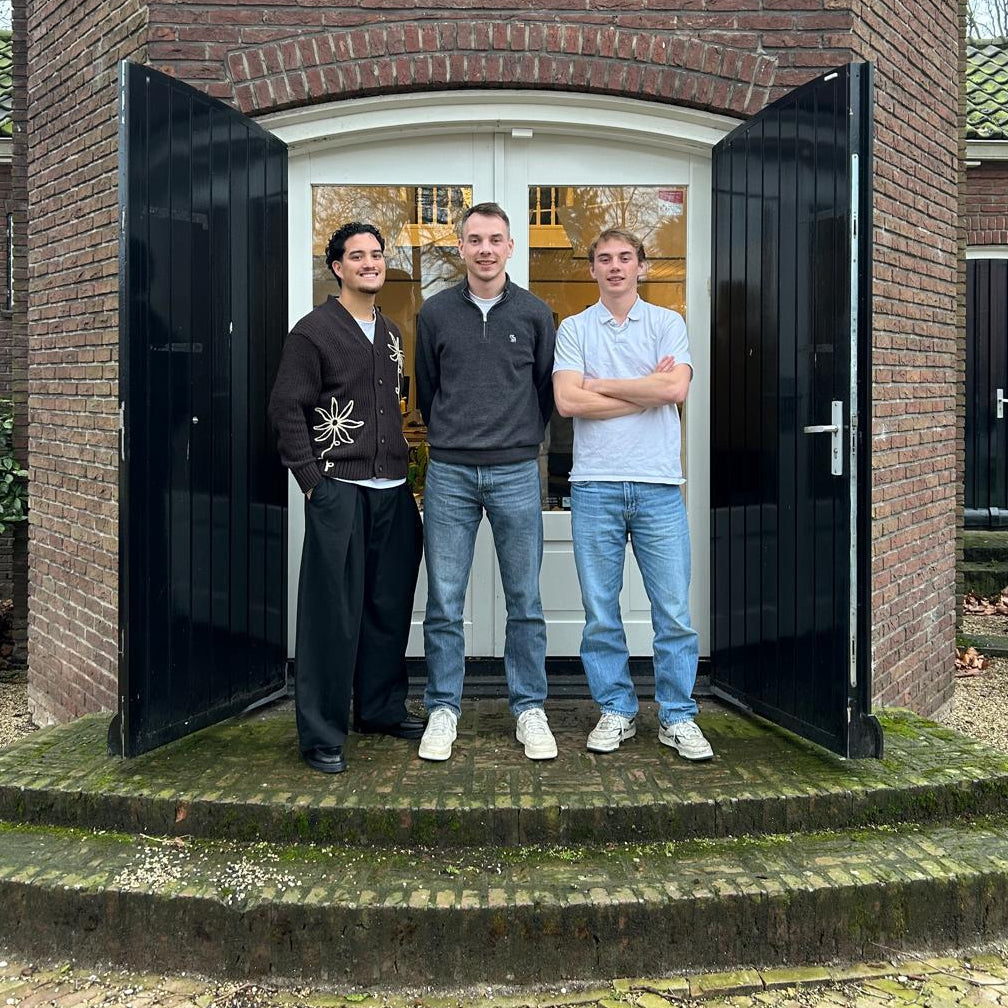 Teamfoto van AluShade