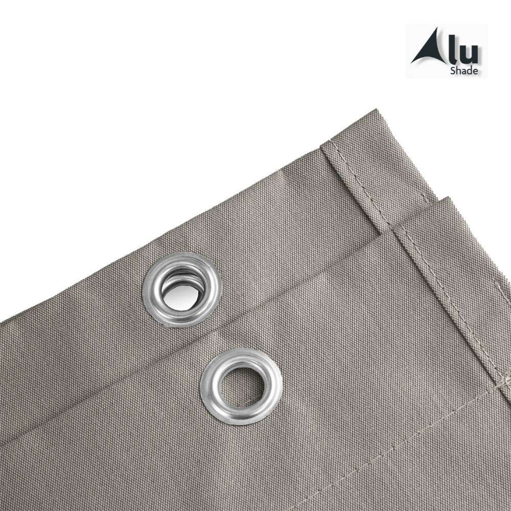 Detail van de ogen van een waterdicht harmonicadoek, grijs