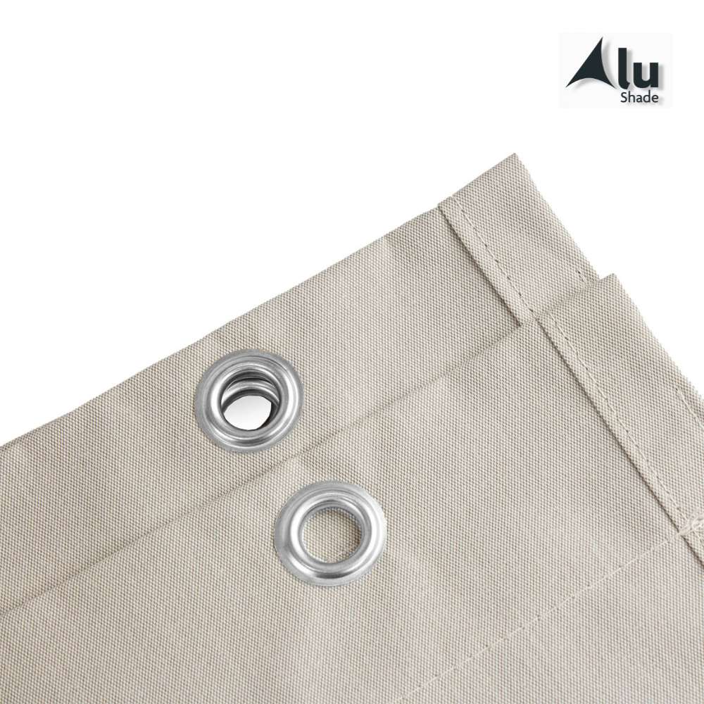 Detail van de ogen van een waterdicht harmonicadoek, lava white