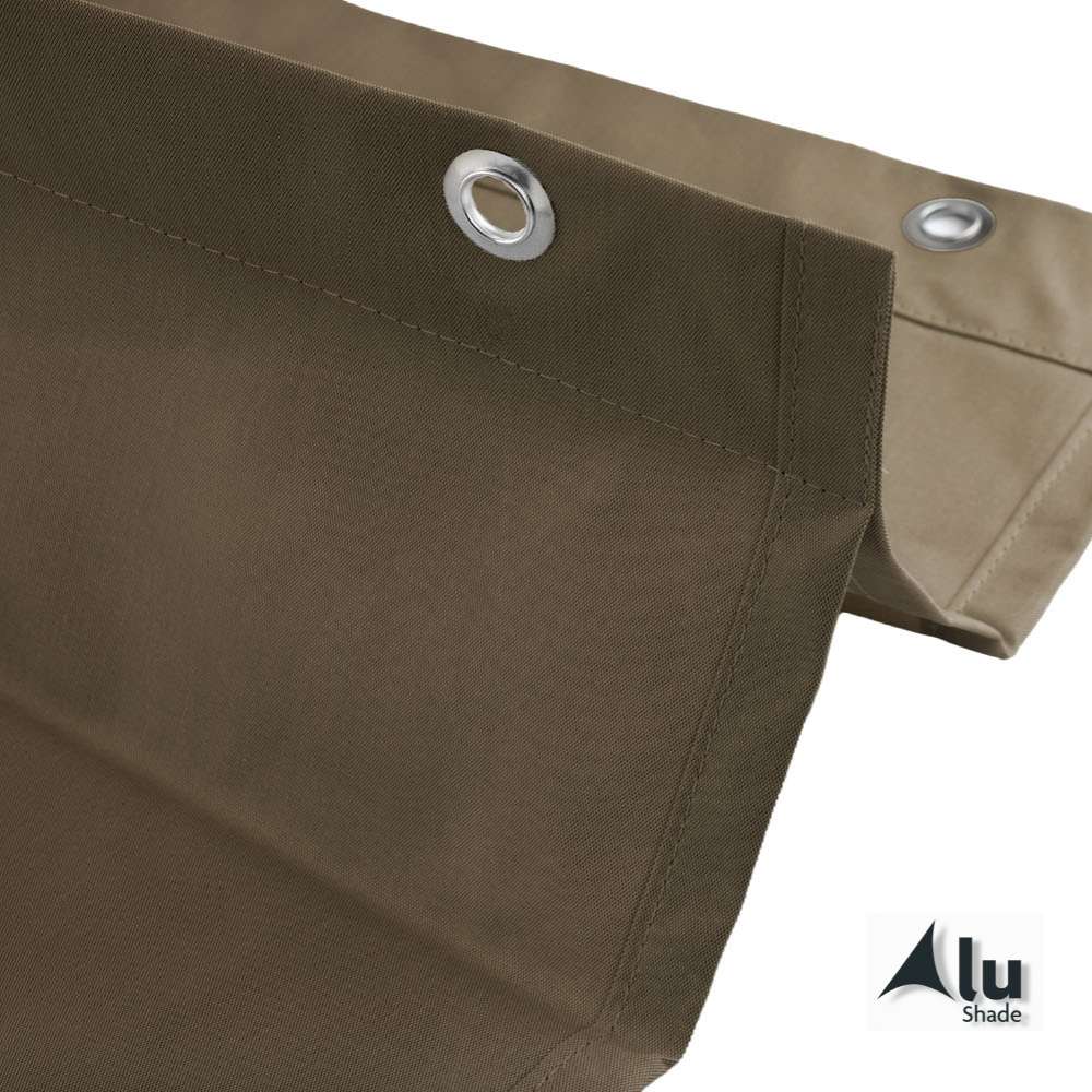 Detail van de rand van een waterdicht harmonicadoek, taupe